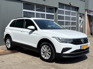 Volkswagen Tiguan 2.0 TDI 150pk DSG Grijskenteken Euro 6 Airco Cruise controle Telefoon verbinding Navigatiesysteem Stuurwielbediening Parkeersensoren voor en achter 2-Persoons Bestel
