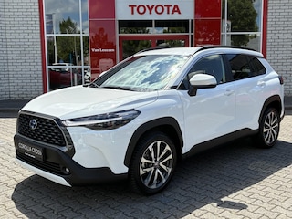 Toyota Corolla Cross HYBRID 140 STYLE STOEL/STUURVERW BLIND-SPOT PARK-SENSOREN NAVI APPLE/ANDROID EL-ACHTERKLEP 18" LM-VELGEN