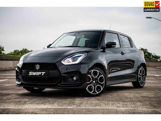 Suzuki Swift 1.4 Sport Smart Hybrid | Airco/Clima | Achteruitrijcamera | Adaptive Cruise Control | Stoelverwarming | Navigatie |