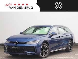 Volkswagen Passat Variant 1.5 eHybrid 272pk R-Line | Trekhaak | Stoelverwarming v+a | Achteruitrijcamera | Matrix LED |
