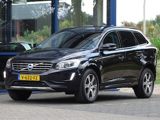 Volvo XC60 momentum half leer