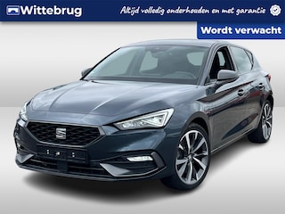 Seat Leon 1.4 TSI eHybrid 204pk DSG PHEV FR / Panoramadak / LED / Stuur & Stoelverwarming / Navigatie / Camera / 18"