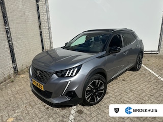 Peugeot 2008 EV GT Pack 50 kWh 3-Fase | Achterbank in delen neerklapbaar | Achteruitrijcamera | Afwijkende dakkleur | Achterbank in delen neerklapbaar | Achteruitrijcamera | Afwijkende dakkleur