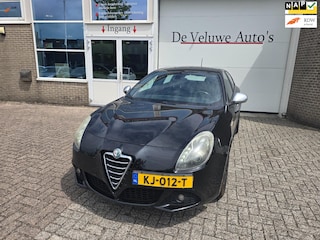 Alfa Romeo Giulietta 1.4 T Distinctive CLIMA CRUISE LEDER
