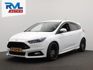 Ford Focus 2.0 ST 250PK Recaro/stoelen Climate/control Navigatie