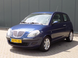 Lancia Ypsilon 1.4-16V Argento Airco