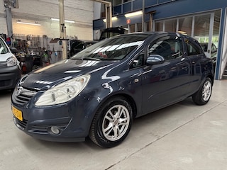 Opel Corsa 1.4 16V 3D Enjoy | Afn. Trekhaak | LM velgen | Airco | Cruise control | Nap | Rijklaar prijs!