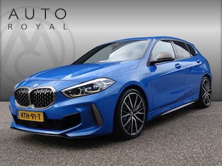BMW M135i xDrive High Executive PANORAMADAK|HEAD-UP DISPLAY|DODEHOEK DETECTIE|ACHTERUIT RIJ CAMERA|SPORT STOELEN|KEYLESS ENTRY/GO|NAVIAGTIE|LASER KOPLAMPEN