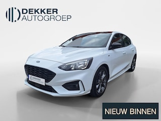 Ford Focus 1.0 EcoBoost ST Line Business WINTERPAKKET