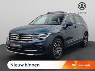 Volkswagen Tiguan 1.4 TSI eHybrid Elegance 245PK DSG Pano-Schuifdak, Adaptieve Cruise Controle, 360gr. Camera, Stoel-Stuur en Achterbankverwarming, Navi, Matrix LED-Verlichting, Side Assist, Trekhaak, 19" LM Velgen