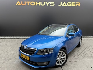 Skoda Octavia 1.4 TSI Greentech Elegance Businessline|Schuifdak|