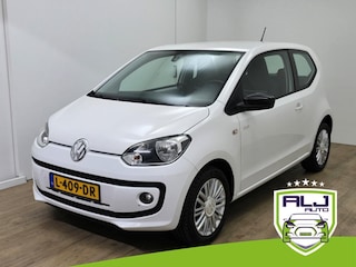 Volkswagen Up 1.0 high up! BlueMotion met cruisecontrol | Unieke uitvoering! | Tweedehands Volkswagen Up in wit | Navi | Airco |