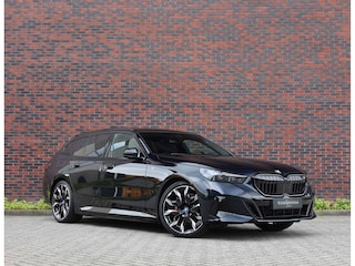 BMW 5-serie Touring 530e | M Sport Pro - Trekhaak - Pano