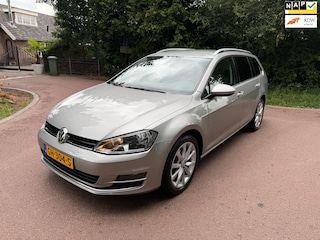 Volkswagen Golf 1.6 TDI Business Edition / Navi / Camera / Automaat / Leder /