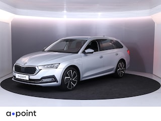 Skoda Octavia Combi 1.4 TSI iV PHEV Style 204 pk Automaat (DSG) | Navigatie | Parkeersensoren | Achteruitrijcamera | Stoelverwarming v/a | Elektr. voorstoelen met memory |