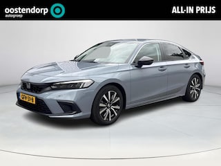 Honda Civic 2.0 e:HEV Elegance sonic grey met CARBON PACK