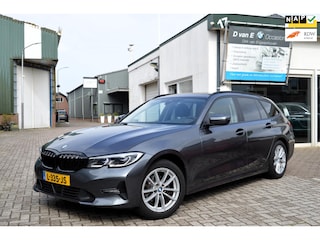 BMW 3-serie Touring 318i Edition Plus/Trekhaak/Leer/1 eigenaar/dealer auto