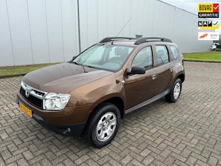 Dacia Duster 1.6 Lauréate 2wd , airco , trekhaak