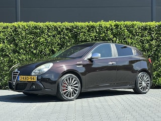 Alfa Romeo Giulietta 1.4 T Business Executive, NL AUTO, NAP LOGISCH, PANO, LEDER, BOSE, NAVI, XENON, ECC-AIRCO, ELEKTRISCHE RAMEN, LICHTMETAAL 18"