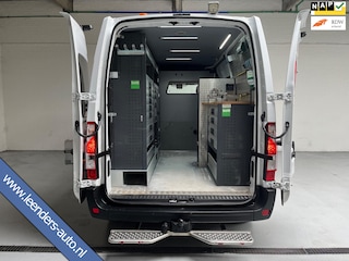 Renault Master Servicewagen T35 2.3 dCi 145pk euro6 L2H2 BOTT Inrichting, Victron omvormer, Standkachel, Trekhaak, RIJKLAARPRIJS!