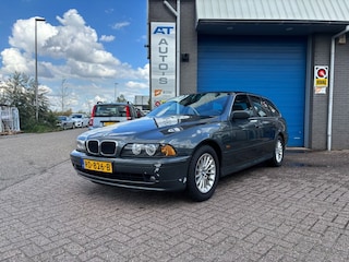 BMW 525I