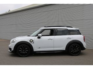 Mini Countryman 2.0 Cooper S E ALL4 (Panoramadak Sportleder Navi/Camera Carplay HarmanKardon HeadUp Keyless Full-Led 18InchLMV PrivacyGlass Pdc V+A)