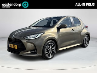 Toyota Yaris 1.5 Hybrid Dynamic | Dodehoekdetectie | Head-up display | Draadloze oplader | Keyless entry en start