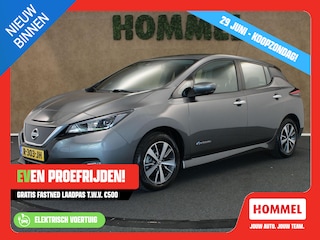 Nissan Leaf Acenta 40 kWh - 2 LAADKABELS - NAVIGATIE - PARKEERSENSOREN VOOR/ ACHTER - 16 INCH LICHT METALEN VELGEN - 4 SEIZOENEN BANDEN- CLIMATE CONTROL - CAMERA - DODEHOEK DETECTIE