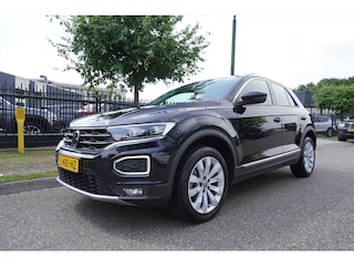 Volkswagen T-Roc 1.5 TSI 150pk 7-DSG Sport Apple Carplay Multi Media