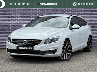 Volvo V60 2.0 T5 Summum | Nieuw binnen | Stoelverwarming | Adaptieve cruise control | DAB | BLIS | XENON | Harman/Kardon | 4C dempers | Parkeercamera | Parkeersensoren | Getint glas | Memory |