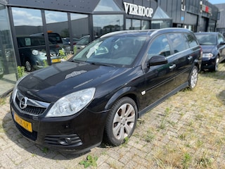 Opel Vectra Wagon 1.8-16V Executive Let op Automaat Schakel niet