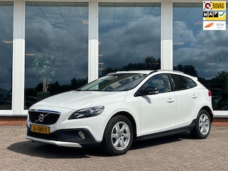 Volvo V40 1.5 T3 Nordic+ AUT. - Origineel NL - NAP - Navi - PDC - Trekhaak