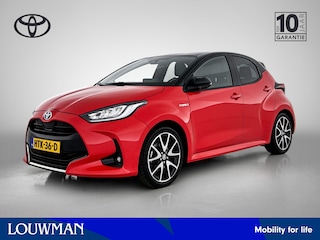 Toyota Yaris 1.5 Hybrid Launch Edition | Trekhaak | Draadloze Telefoonlader | Voorstoelen Verwarmd | Buitenspiegels Elektrisch Inklapbaar | Head Up Display | Cruise Control Adaptief |