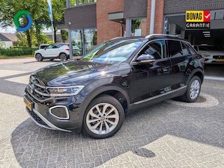 Volkswagen T-Roc 1.5 TSI Style,Navi,Trekhaak.