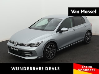 Volkswagen Golf 1.5 TSI Life Edition 116 PK | Apple Carplay | 18" Lichtmetalen velgen | Climate control | Parkeersensoren | Getinte ruiten | Keyless access |