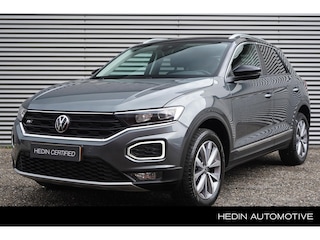 Volkswagen T-Roc 1.5 TSI Style Business / Volledig Digitaal Dashboard / Adaptieve Cruise Control / Parkeercamera / Parkeersensoren voor & achter / 17 inch Licht metalen velgen / Climate Control / Two Tone kleur / Dode Hoek detectie / Lijn Assist / Keyless Entry & Start