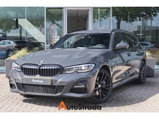 BMW 3-serie Touring (g21) 330e M-Sport 292pk | Cruise | Climate | Carplay | Navi | LED | Sfeer | **Dravitgrau**