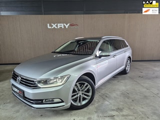 Volkswagen Passat Variant 1.8 TFSI Highline 180PK | Navi | Clima | Camera | PDC | Stoelverwarming |