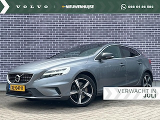 Volvo V40 1.5 T3 Polar+ Sport | Panoramadak | 17" Velgen | Parkeercamera | Trekhaak | Harman Kardon | Navigatie |