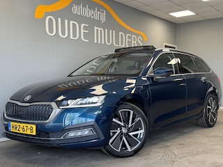 Skoda Octavia Combi 1.4 TSI iV PHEV Business Edition Gekoelde Stoelen/Canton Speakers/Panoramadak