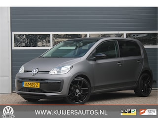 Volkswagen Up 1.0 BMT move up! | Black Edition | AC | 17 LM |