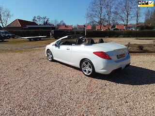 Peugeot 308 CC 1.6 VTi Sport Zeer lux,s TREKHAAK afneembaar/AIRCO?LMV
