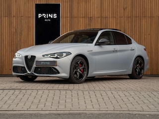 Alfa Romeo Giulia 2.0T 280pk Q4 Competizione | MY24 | Pano-dak | Harman/Kardon