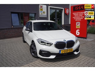 BMW 118i High Executive Edition / Dealer onderhouden