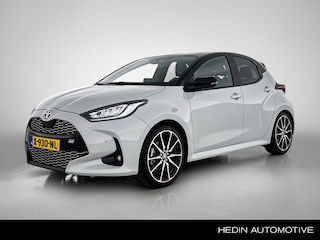 Toyota Yaris 1.5 Hybrid GR Sport | Navigatiesysteem | Automatische airco | Stoelverwarming | Dode hoekwaarschuwing | Sportstoelen |