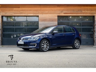 Volkswagen Golf | Camera | ACC | AppleCarplay & Android Auto | Drive Mode