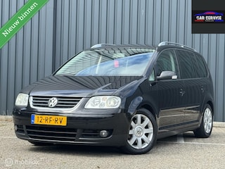 Volkswagen Touran 2.0-16V FSI Highline/NAP/APK/AC/PDC/LMV