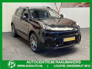 Lynk & Co 01 1.5 TREKHAAK 50 STUKS OP VOORRAAD ! VOL OPTIES ! 360 CAMERA ADAPTIVE CRUISE CONTROL PANORAMA SCHUIF/KANTELDAK APPLE CARPLAY/ANDROID RIJSTROOKSENSOREN ZEER MOOI !! NIEUW BINNEN