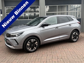 Opel Grandland 1.6 Turbo Hybrid phev Level 3 01-2023 35.375 KM 224pk Aut. Elegance | 18Inch | Navi | 360 Camera | Elektr. klep