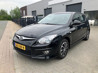 Hyundai i30 1.6i i-Drive Cool Automaat